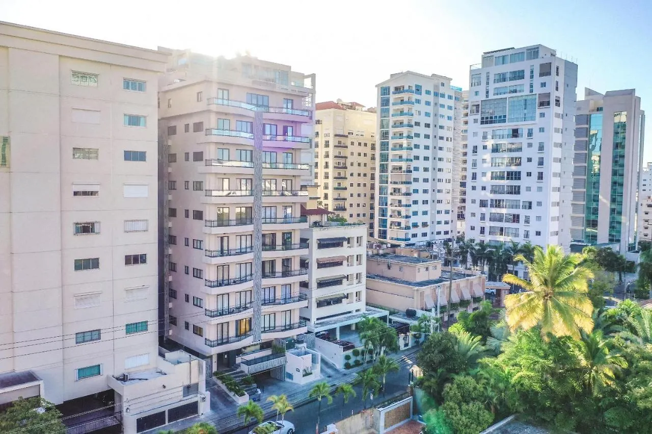 Fully Serviced Apartment At Regatta Living II - 905 Santo Domingo