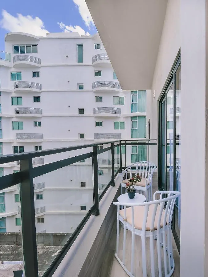 Fully Serviced Apartment At Regatta Living II - 905 Santo Domingo Dominikana