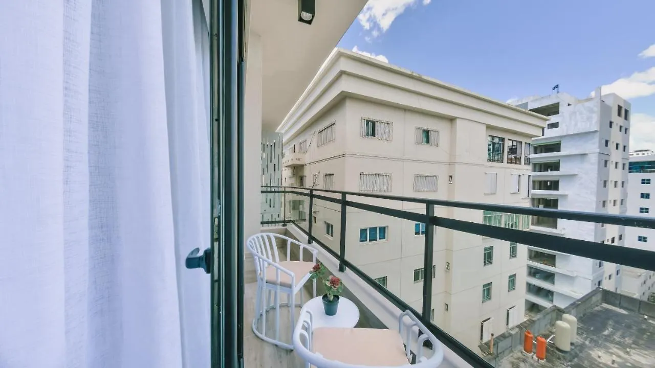 Fully Serviced Apartment At Regatta Living II - 905 Santo Domingo