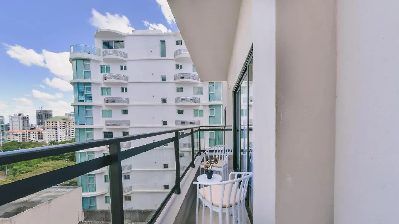 Fully Serviced Apartment At Regatta Living II - 905 Santo Domingo